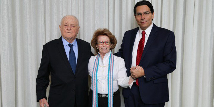 Survivors Shraga Milstein and Irene Shashar, with Israeli Ambassador to UN Danny Danon.